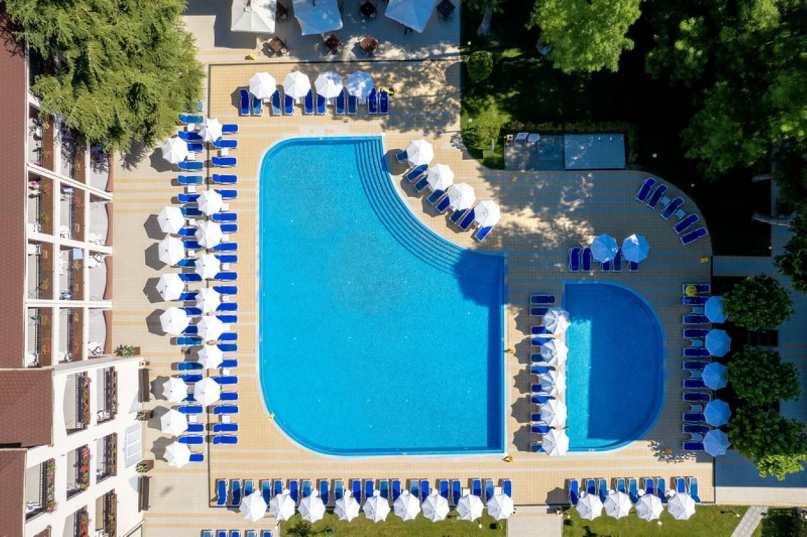 Asteria Family Sunny Beach Hotel-Bazen.jpg
