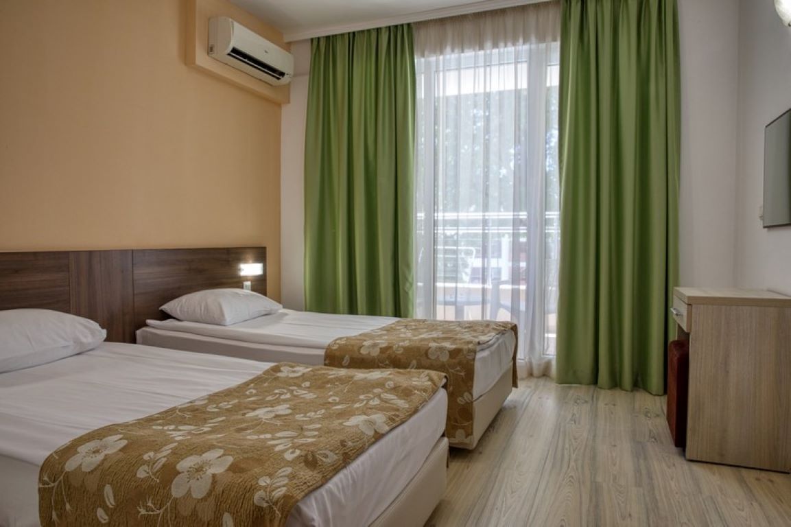 Asteria Family Sunny Beach-Junior suite.jpg