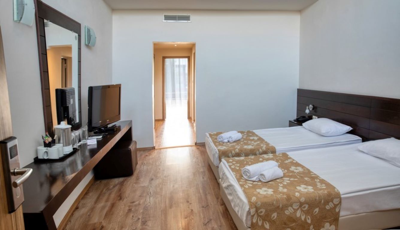 Asteria Family Sunny Beach-Porodicna soba.jpg