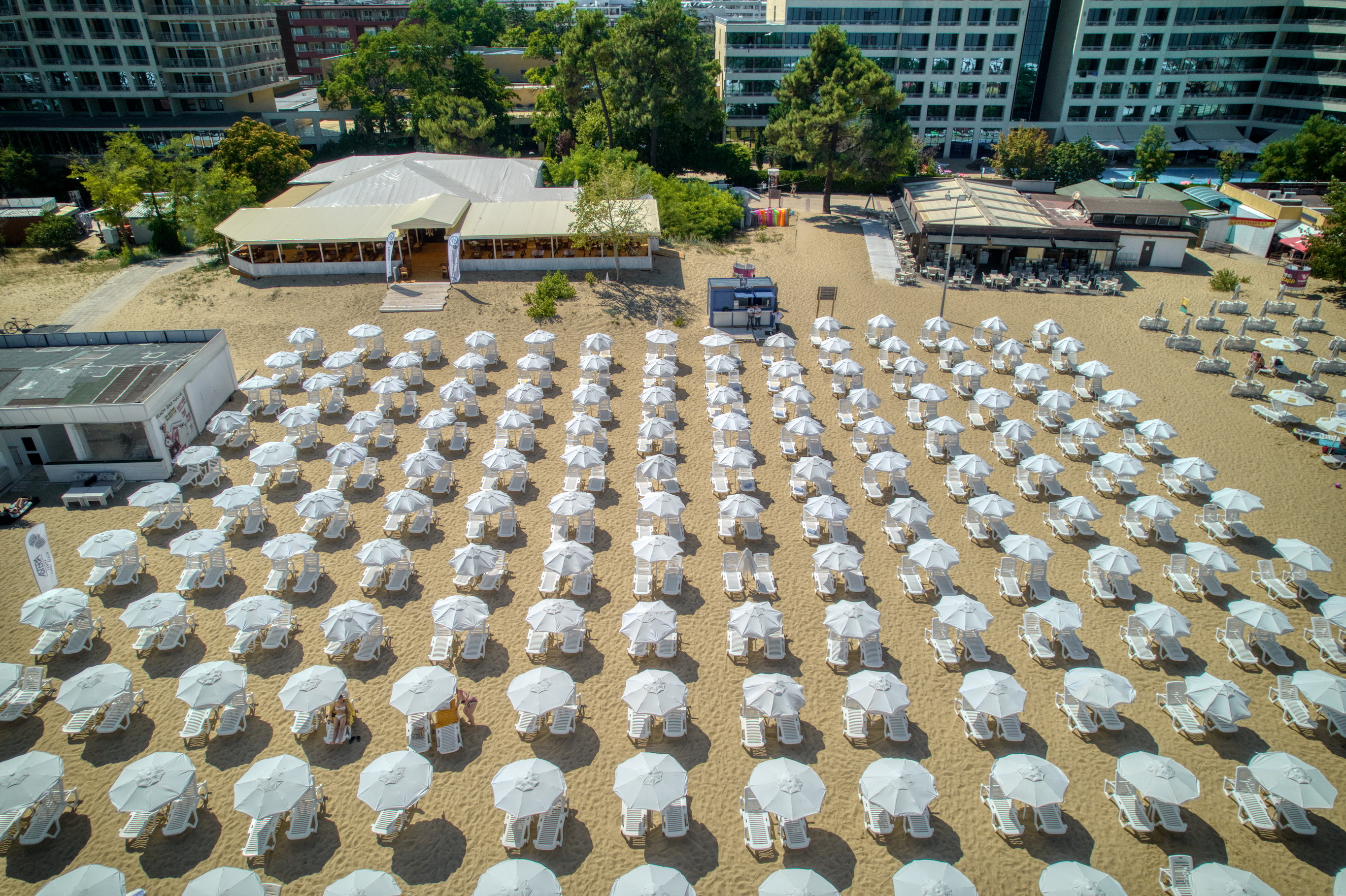 Hotel Asteria Family Sunny Beach-Plaza.jpg