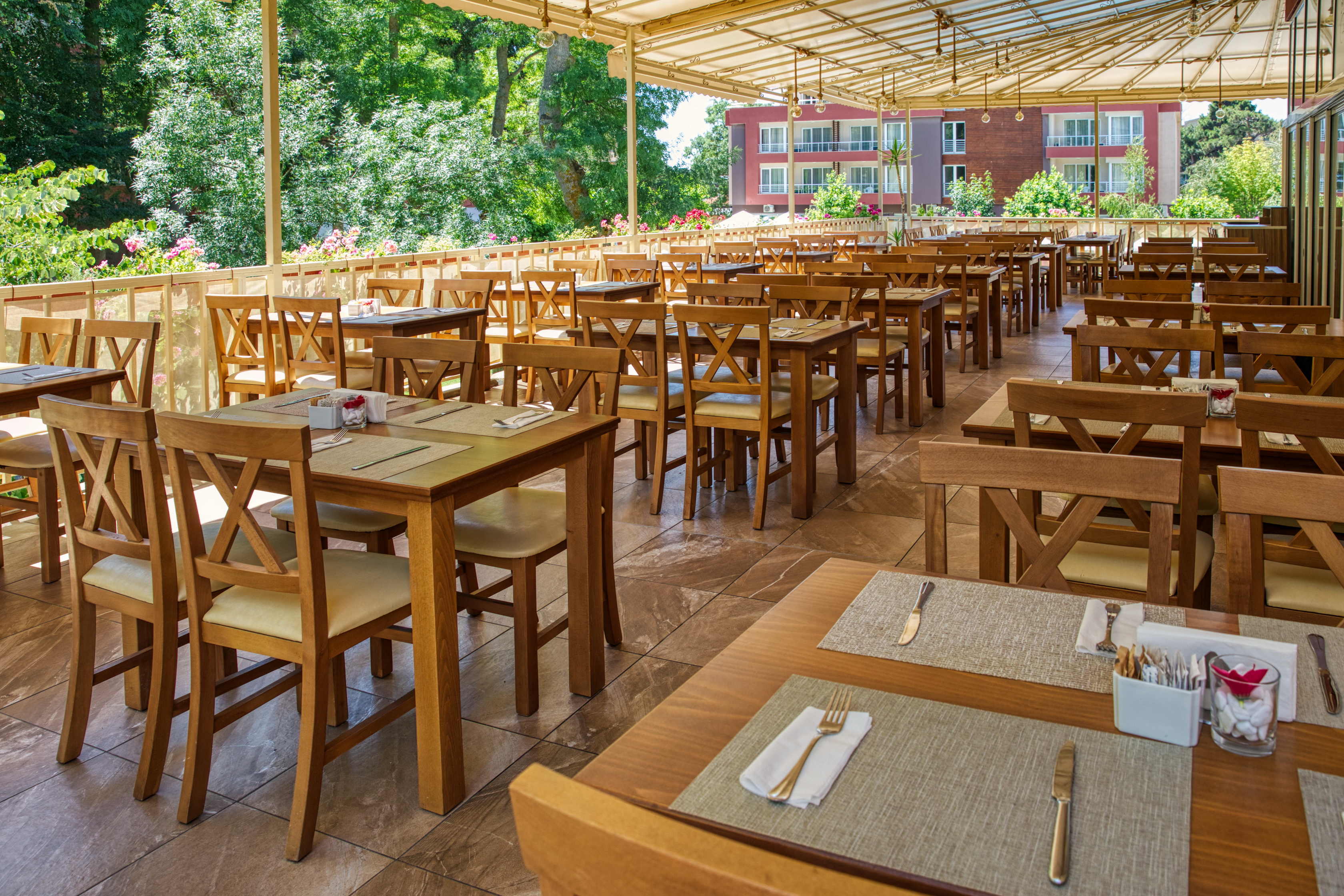 Hotel Asteria Family Sunny Beach-Restoran.jpg