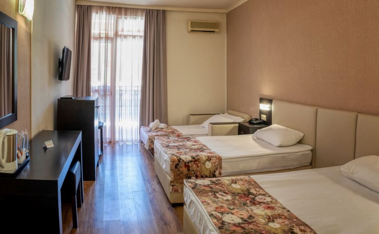 Hotel Asteria Family Sunny Beach-Standardna soba.jpg