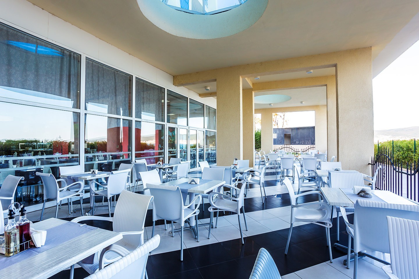 Blue Pearl-Terasa restorana.jpg
