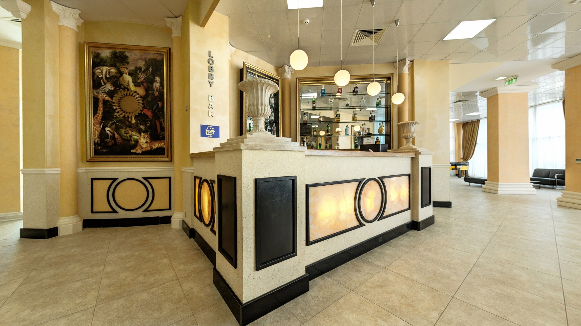 Hotel Blue Pearl-Lobby bar.jpg
