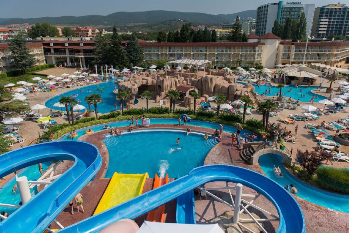 Evrika Beach Club Hotel-Aquapark odrasli.jpg
