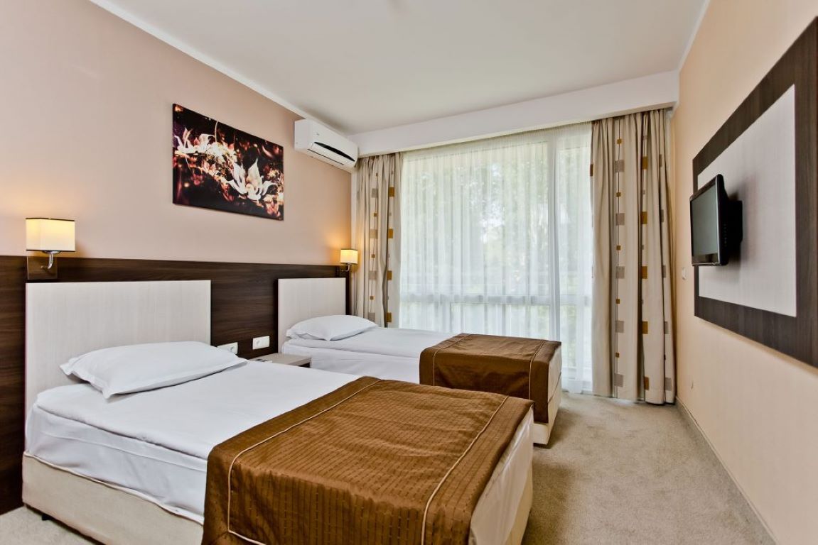 Evrika Beach Club Hotel-Porodican suite.jpg