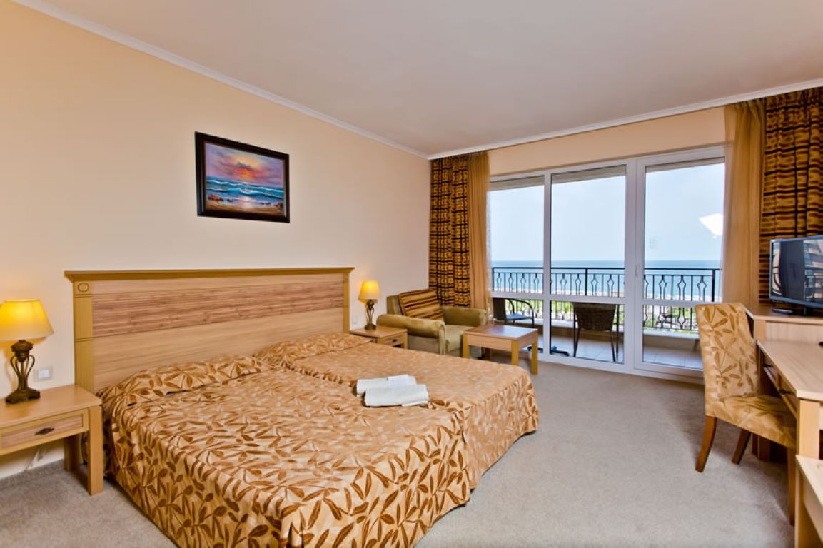 Hotel Majestic Beach Resort-Standardna soba.jpg