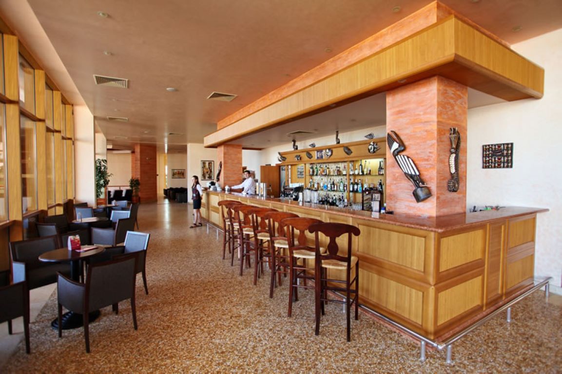 Majestic Beach Resort-Lobby bar.jpg
