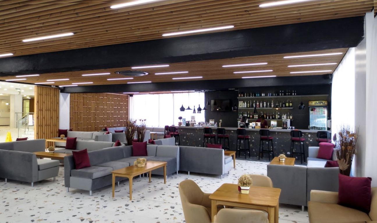 Grand Hotel Sunny Beach-Lobby bar.jpg