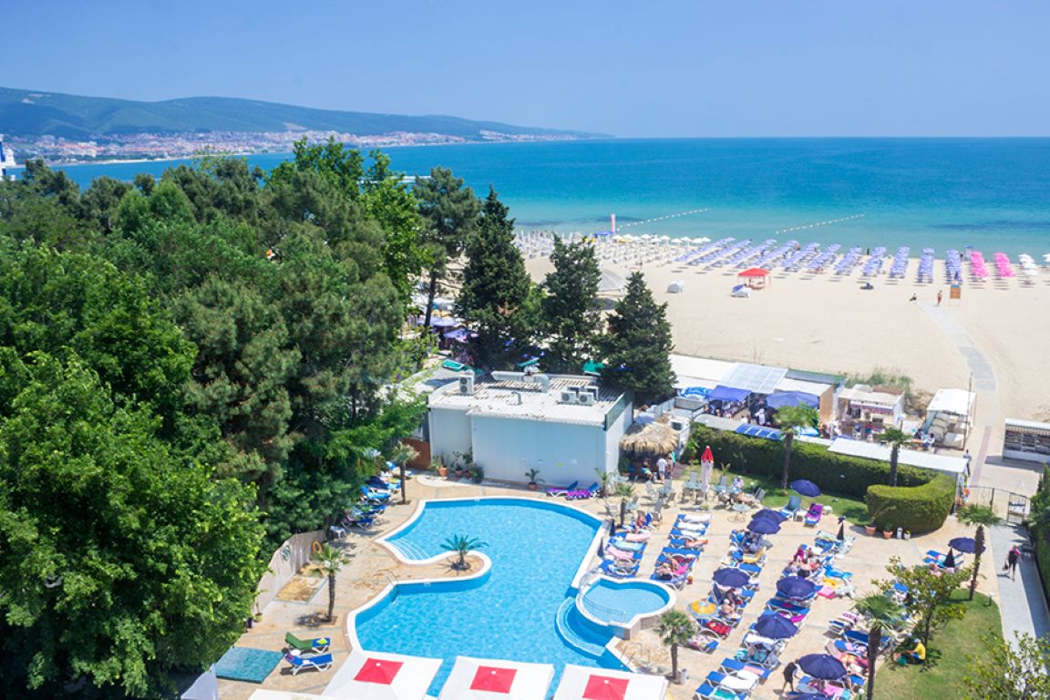 Grand Hotel Sunny Beach-Plaza.jpg