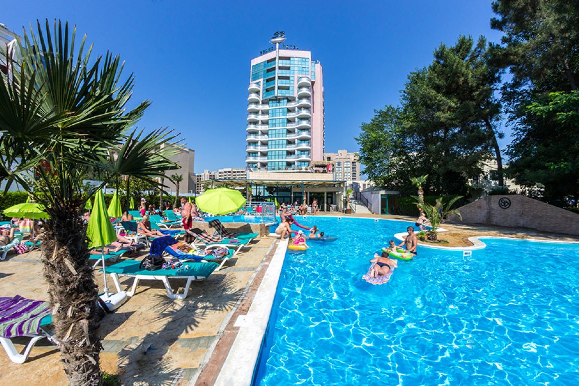 Hotel Grand Sunny Beach-Bazen.jpg