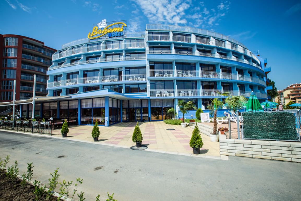 Hotel Bohemi-Hotel spolja.jpg