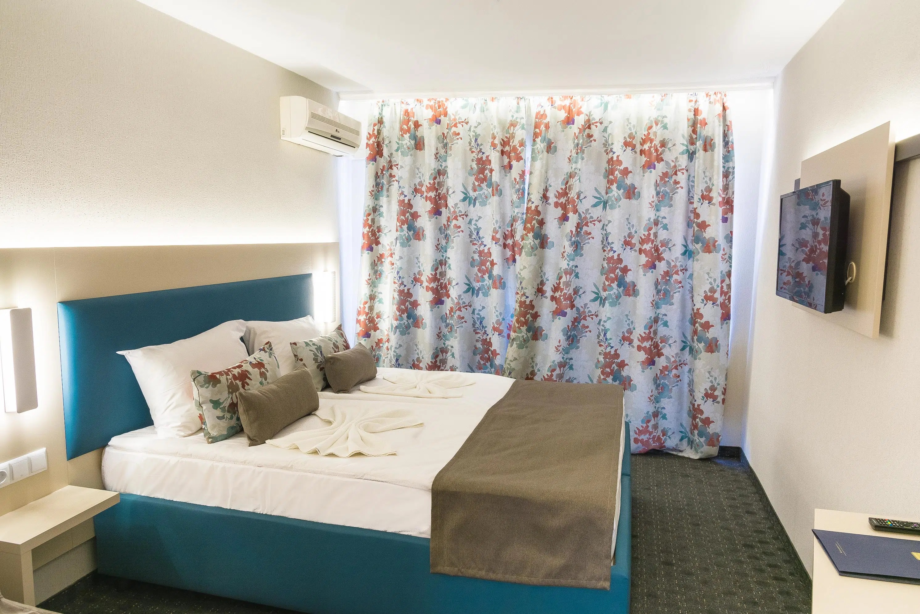 MPM Hotel Orel-Standardna soba.jpg