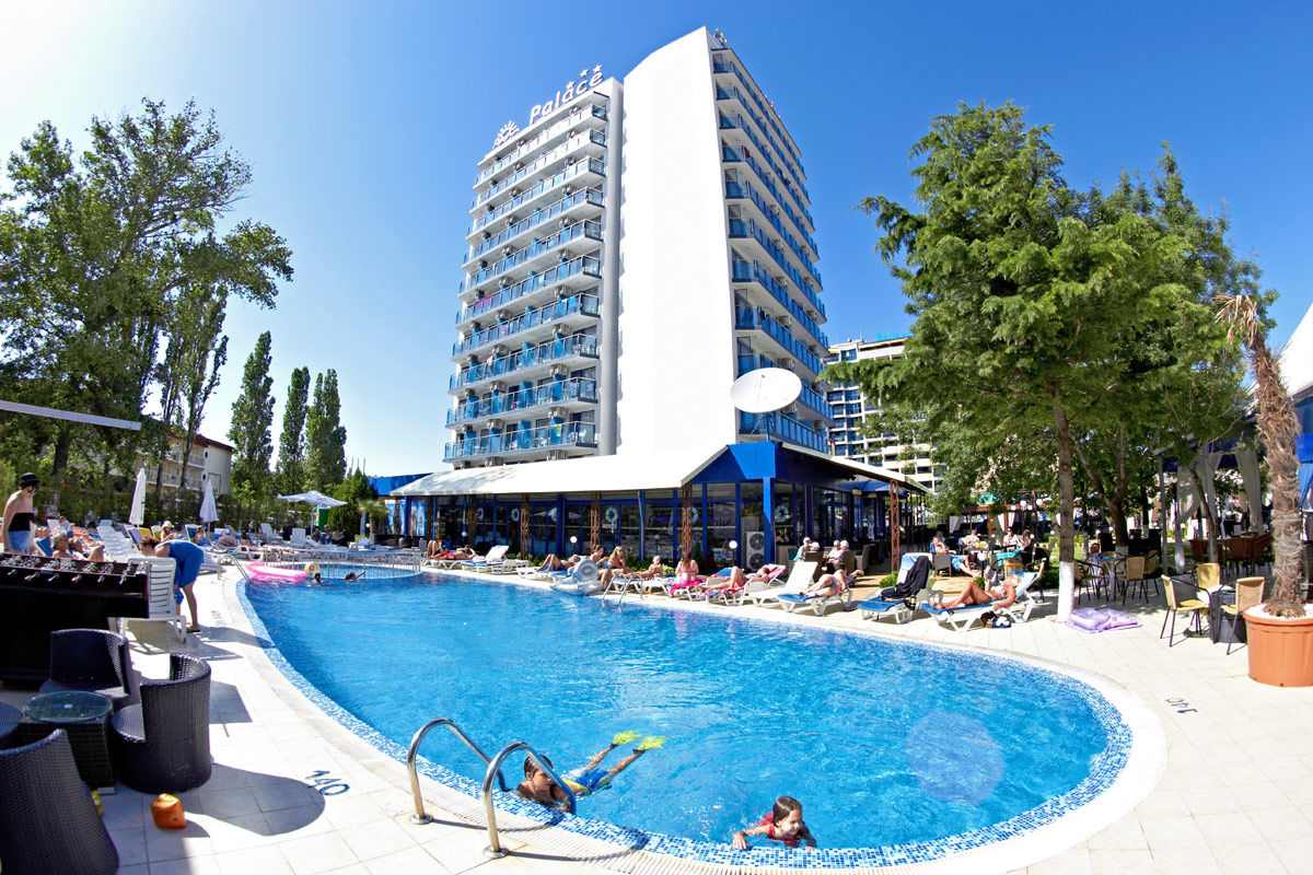 Hotel Palace-Bazen.jpg