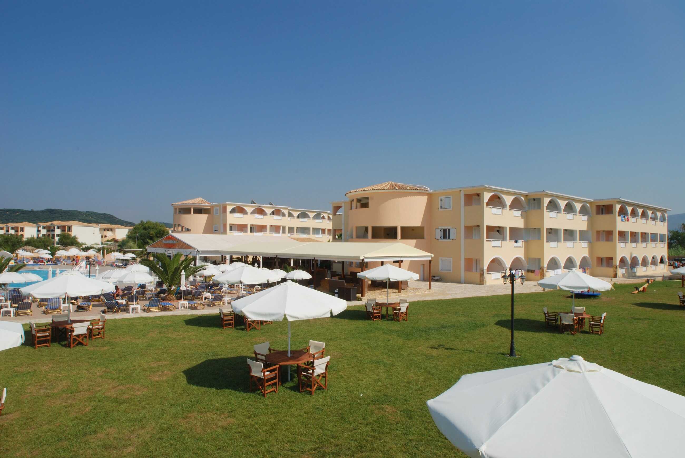 Alykanas Beach Grand Hotel-Okruzenje hotela.jpg