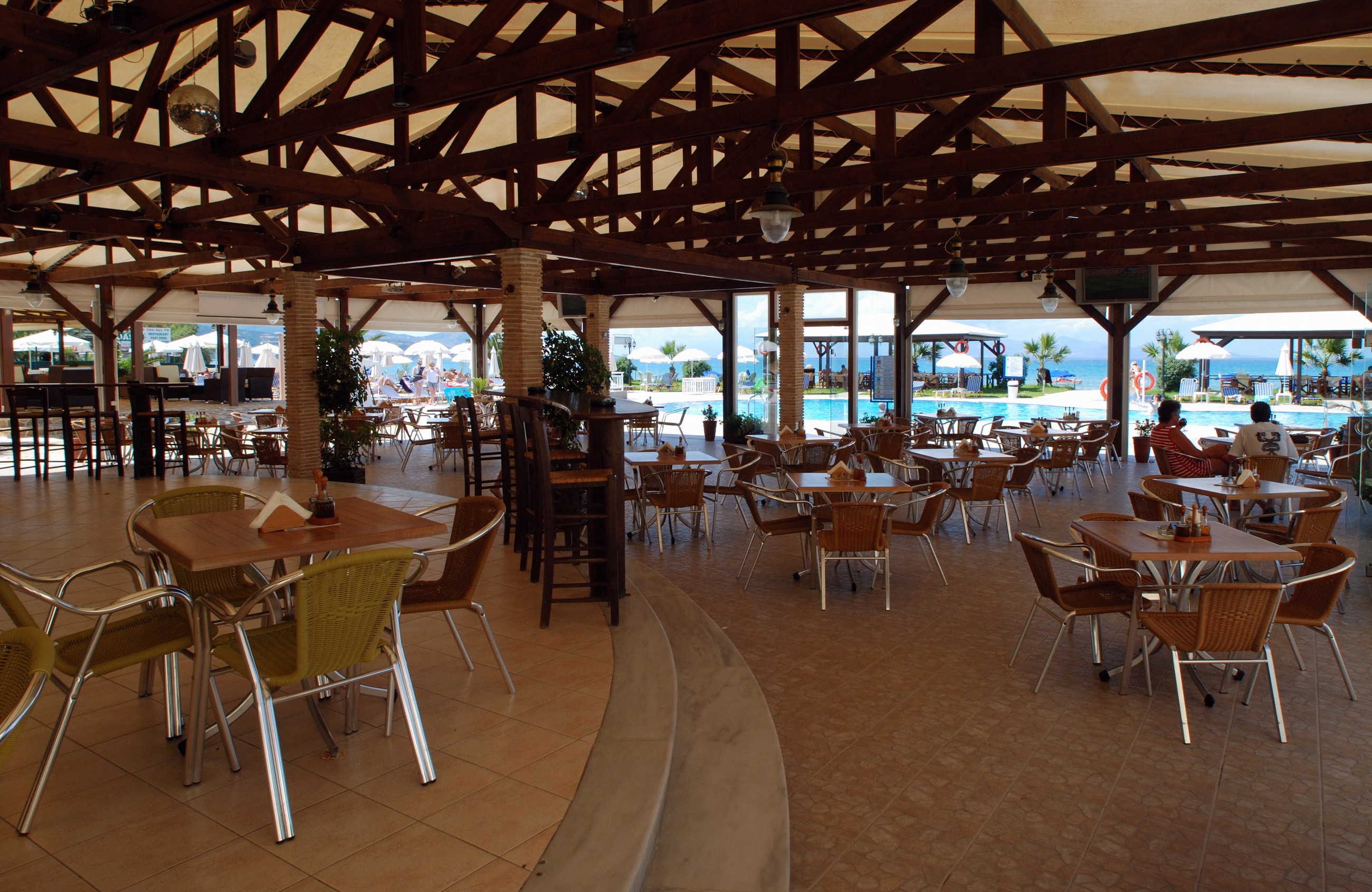 Alykanas Beach Grand Hotel-Restoran.jpg