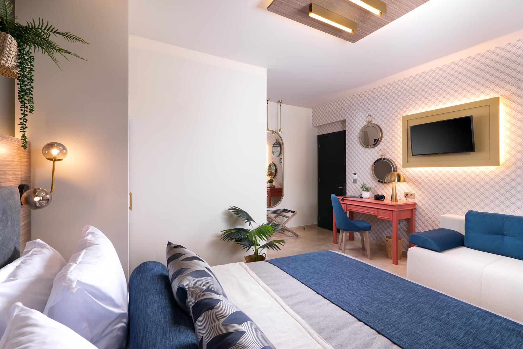 Elle Rooms & Suites Hotel-Superior soba.jpg