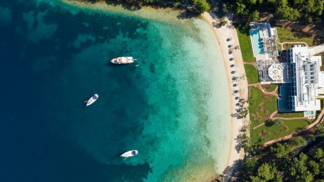 Vathi Cove Luxury Resort & Spa Hotel-Plaza.jpg