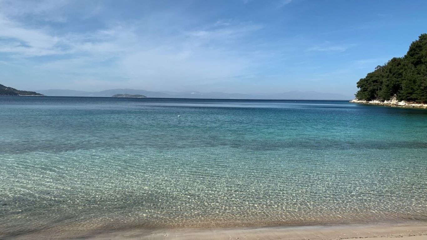 Vathi Cove Luxury Resort & Spa-Ulaz u vodu.jpg