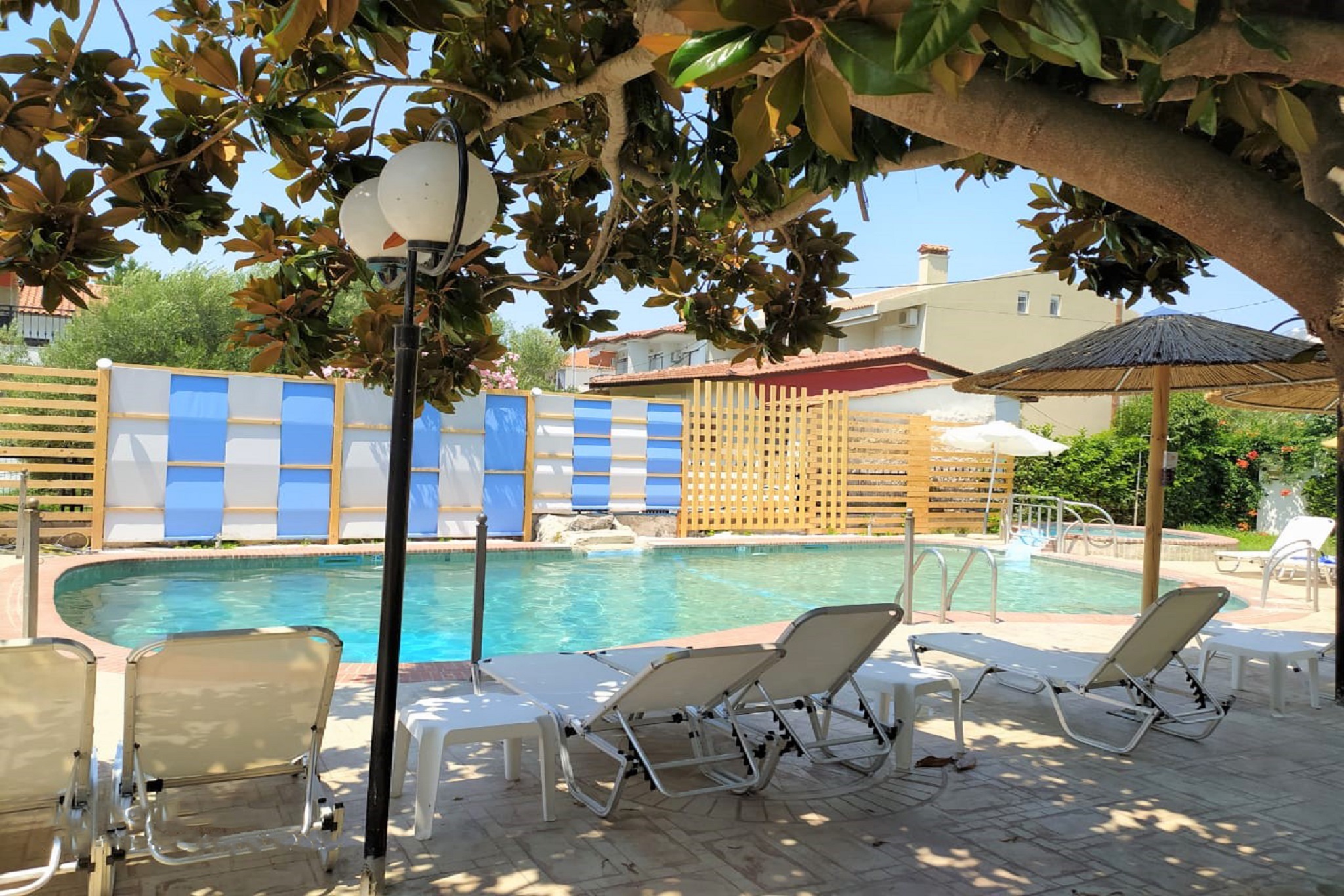 Hotel Greek Pride Themelis Studios-Bazen.jpg