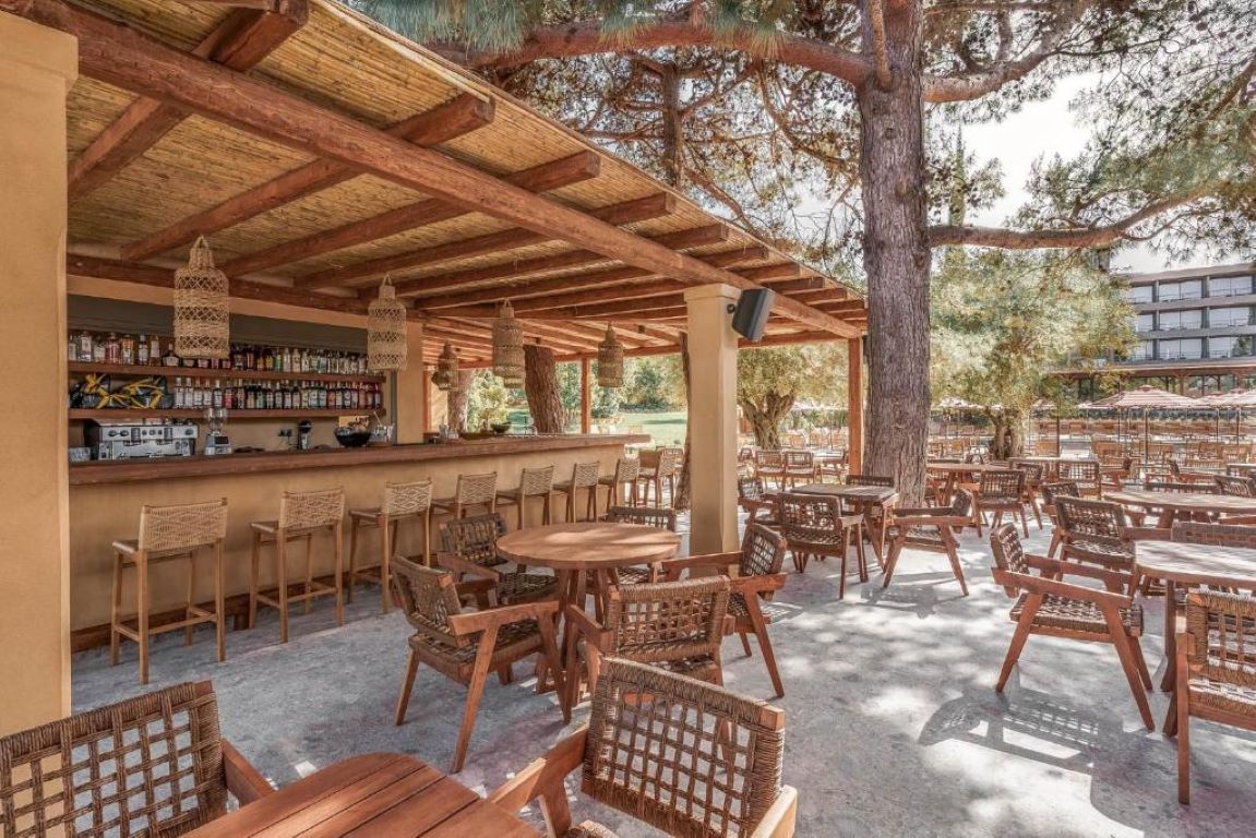 Hotel Cook's Club-Taverna.jpg