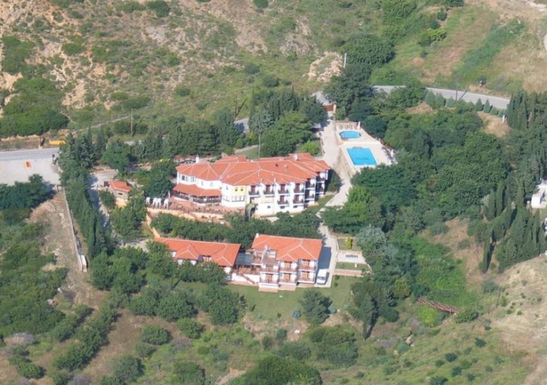 Roxani Country House-Hotelsko okruzenje.jpg