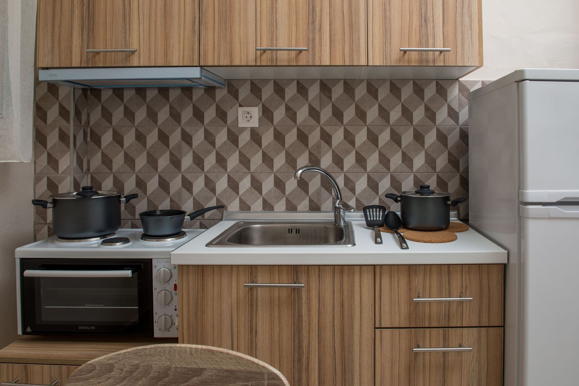 Georgalas Rest Apartments-Two bedrooms family apartment kuhinja.jpg