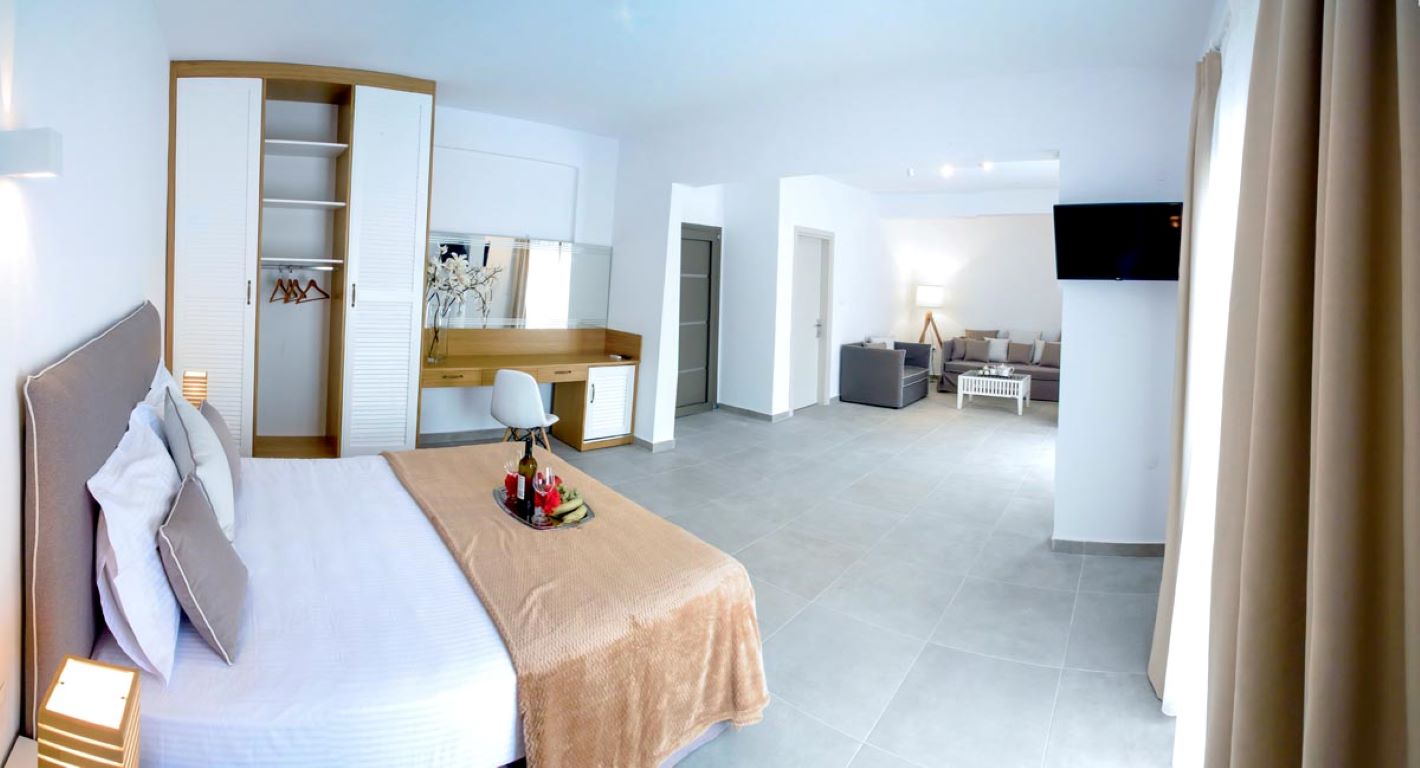 Hotel Stavros Beach-Suite.jpg