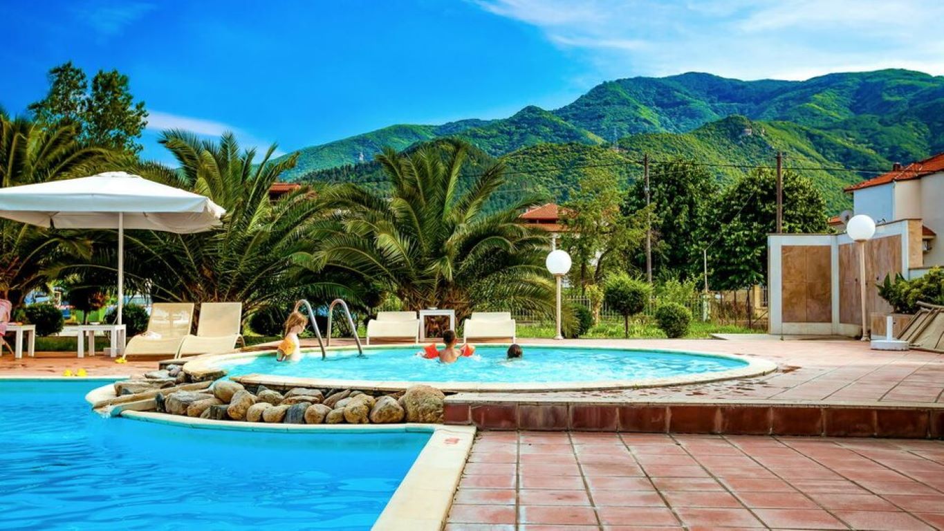 Hotel Stavrso Beach-Bazen za decu.jpg
