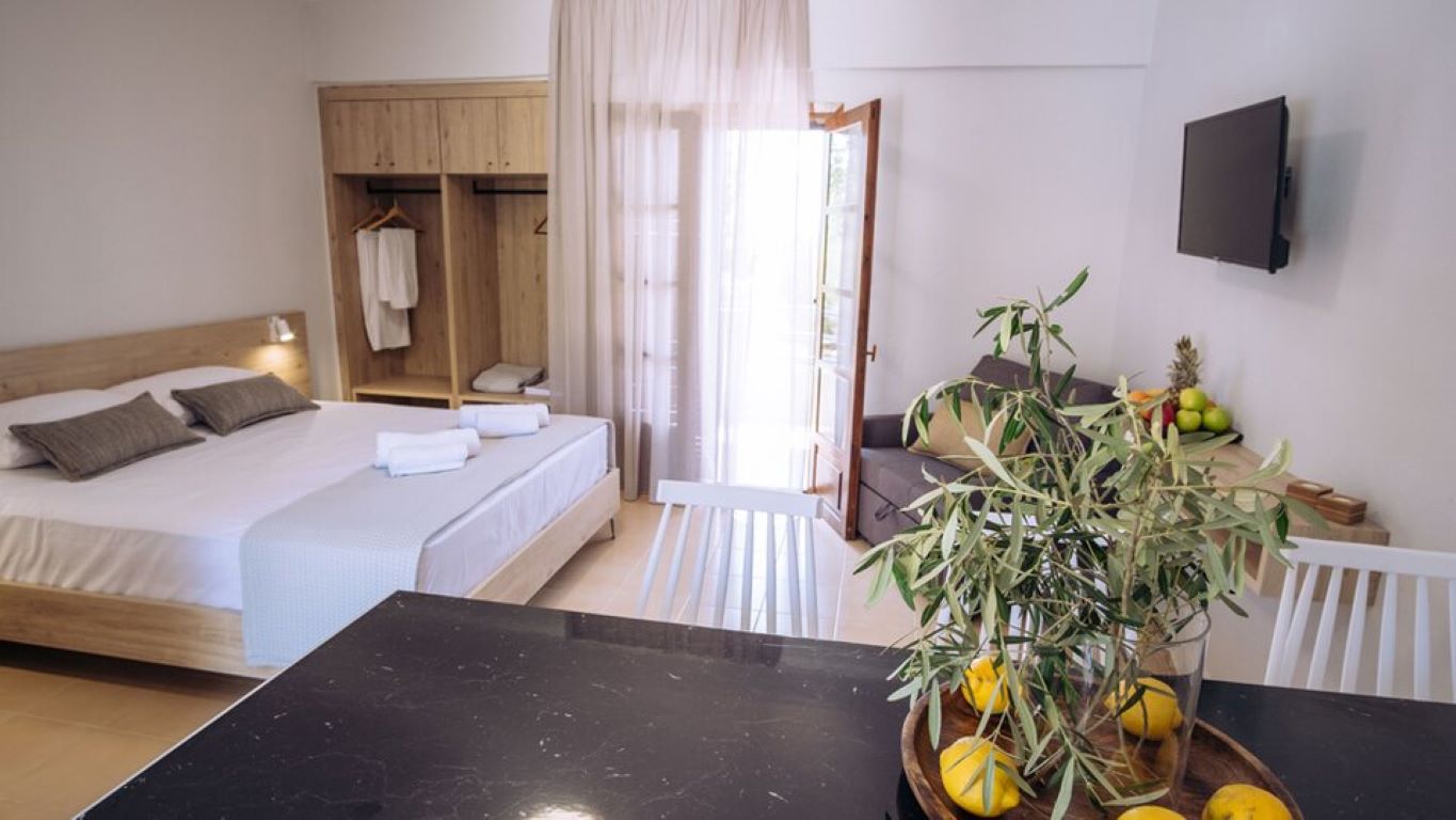 Santa Ana Studios-Studio za troje.jpg