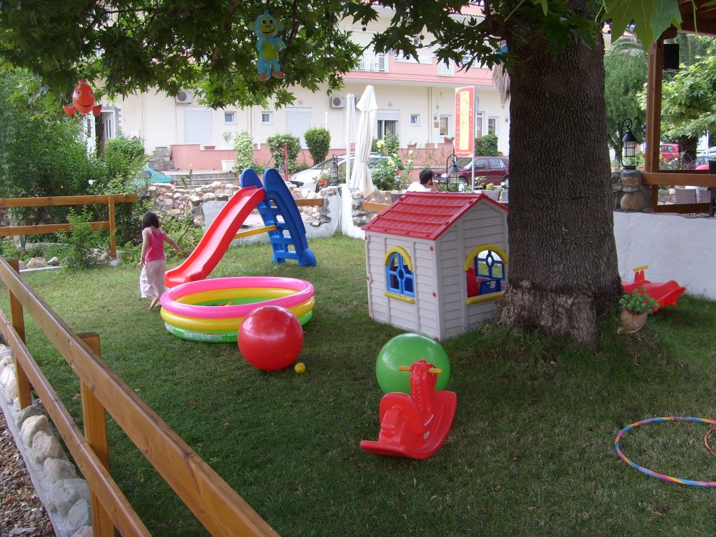 Hotel Estelle-Decije igraliste.jpg