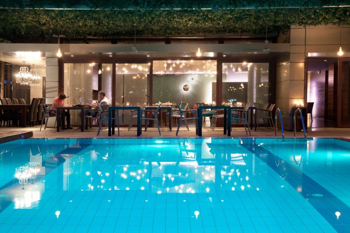 Lazart Hotel-Otvoreni bazen.jpg