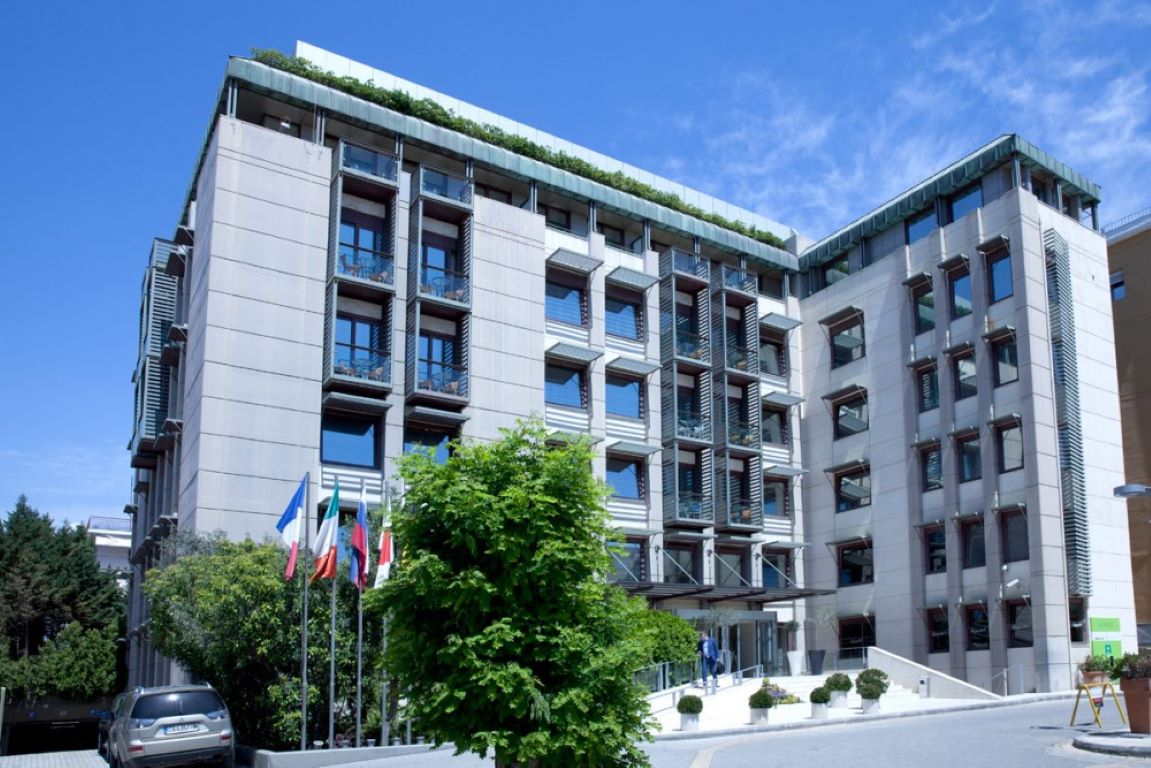 Lazart Hotel-Pogled na zgradu hotela.jpg