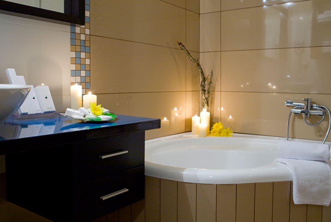 Domotel Neve Kaimaktsalan Hotel-Dvosoban suite.jpg