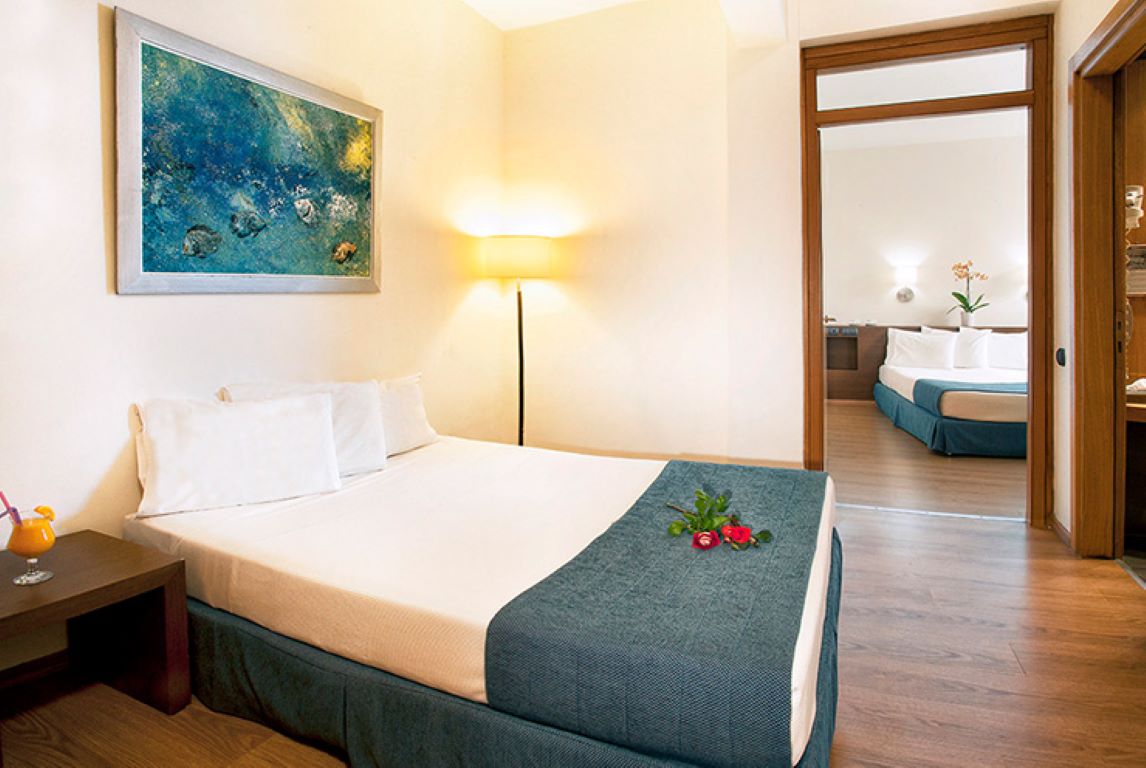 Domotel Xenia Volos Hotel-Porodicna soba.jpg
