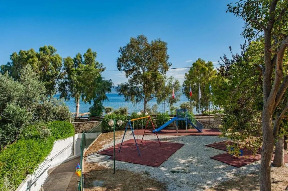 Evia Riviera Resort Hotel-Decije igraliste.jpg