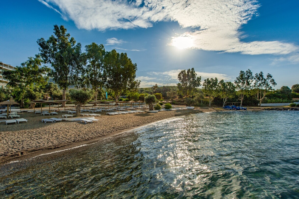Evia Riviera Resort Hotel-Plaza.jpg