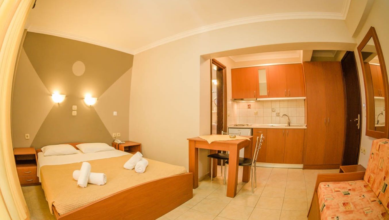 Anassa Studios-Porodicni ili deluxe studio.jpg
