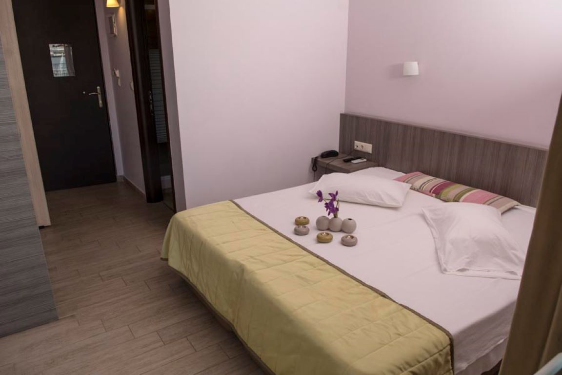 Hotel Olympos-Standardna soba.jpg