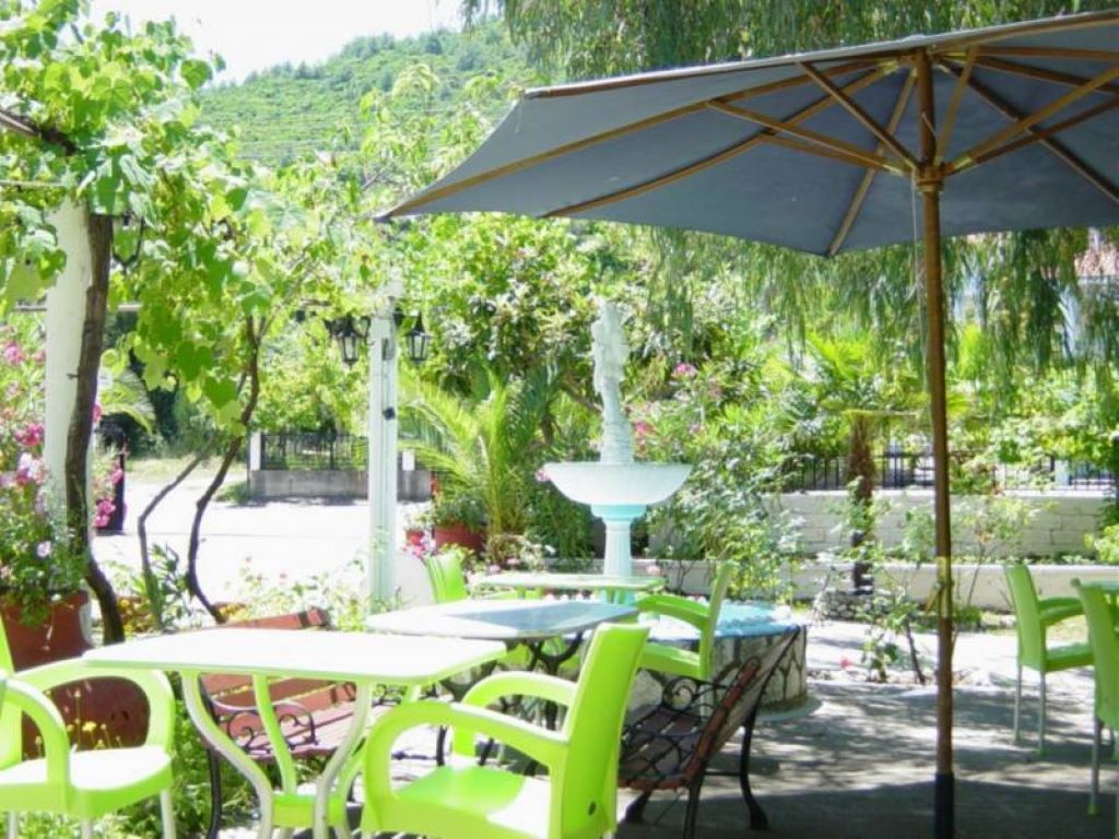 Hotel Blue Bay Beach-Basta.jpg