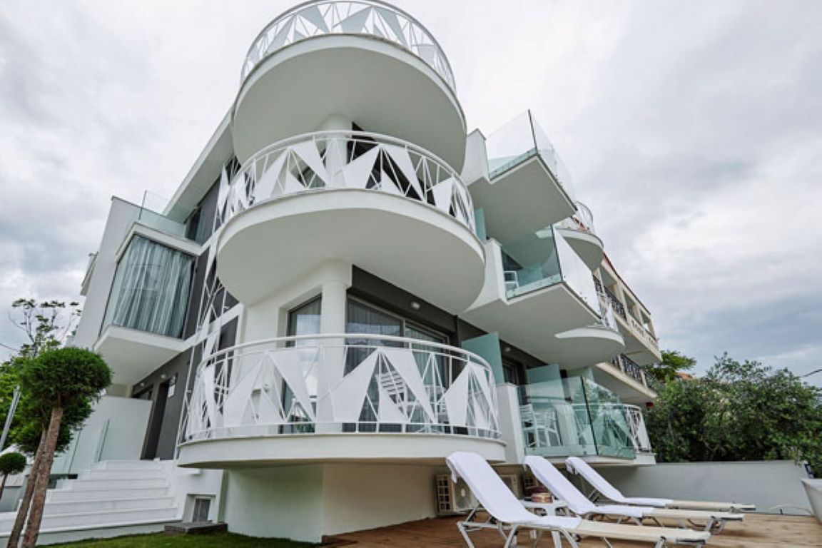 La Boheme Luxury Living-Hotel spolja.jpg