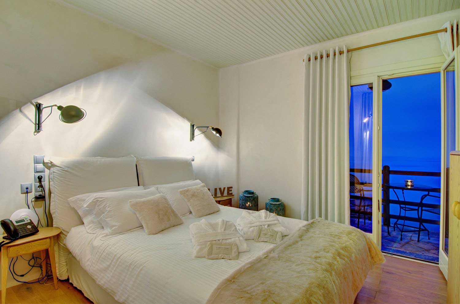 Hotel Agapitos Villas-Gaia suite.jpg