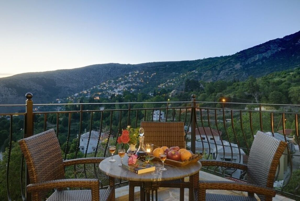 Erofili Hotel & Suites-Pogled na selo Markinitsa.jpeg