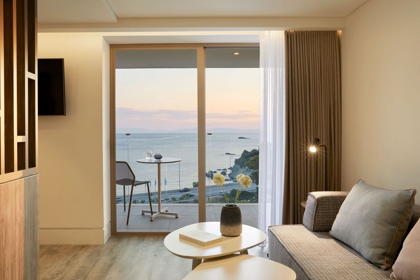 Vinnci EverEden Hotel-Belvedere suite.jpg