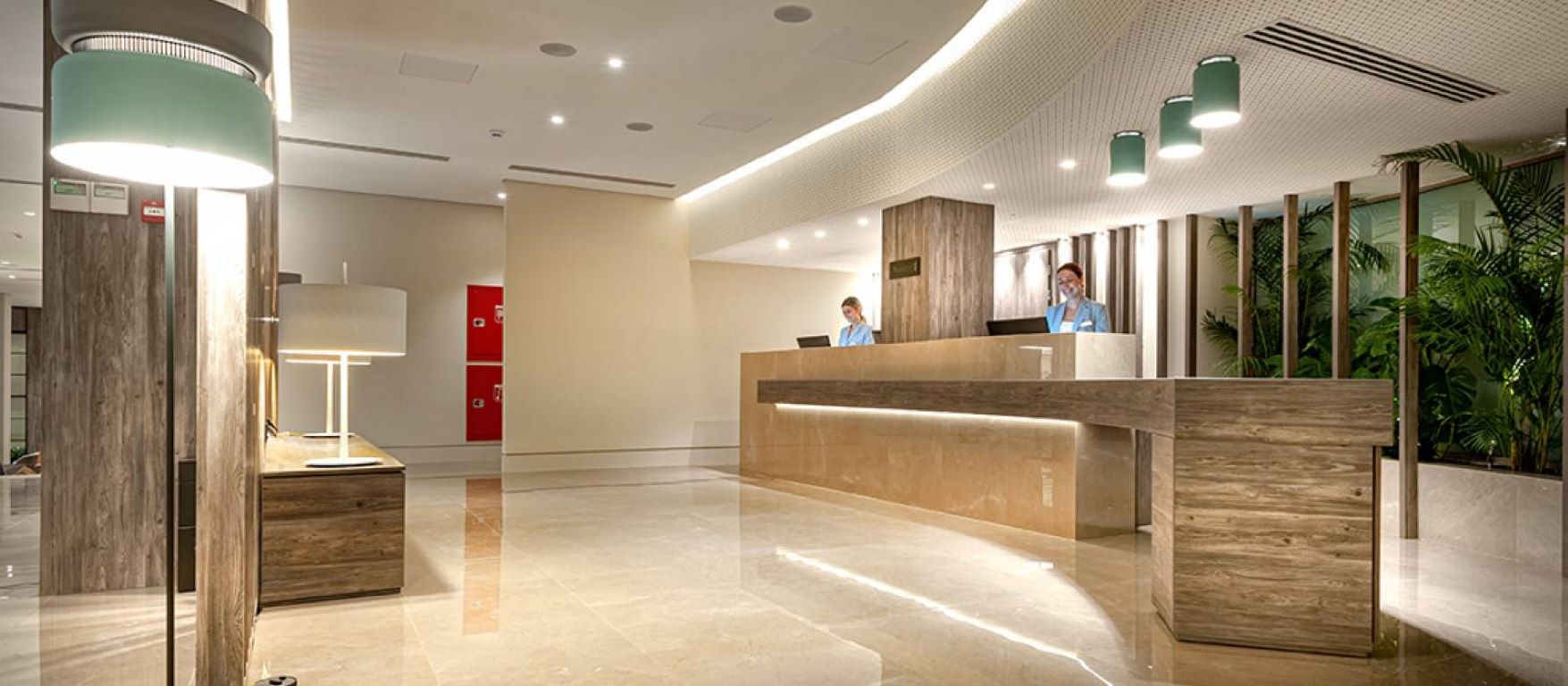 Vinnci EverEden Hotel-Recepcija.jpg