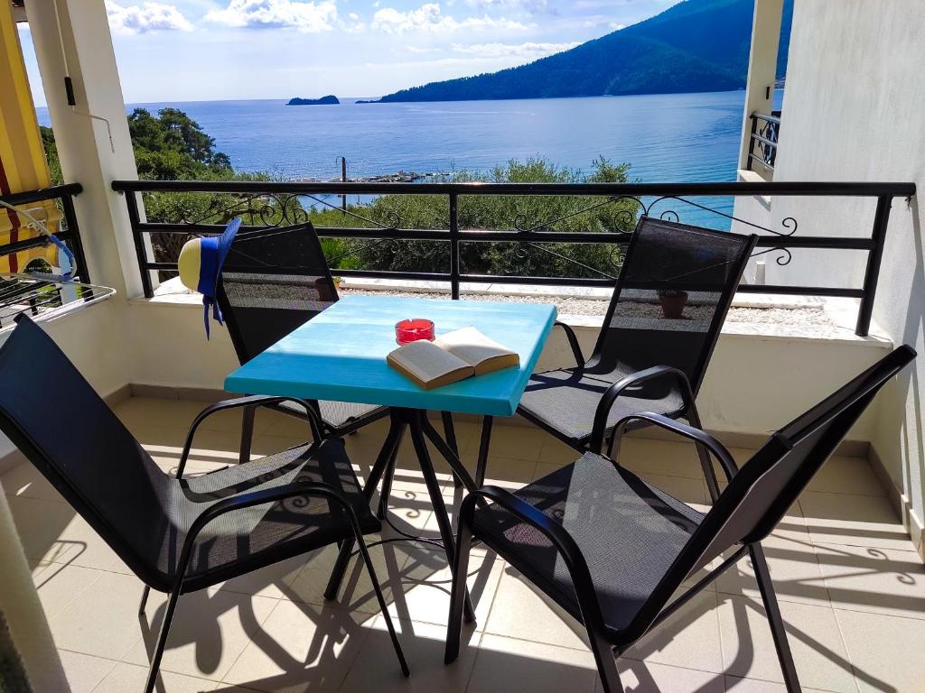 Celeste Golden Beach-Pogled sa terase.jpg