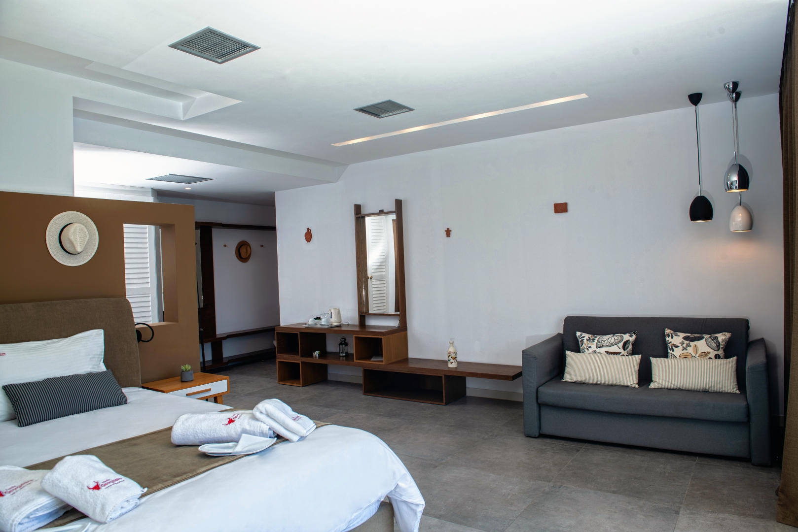 Hotel Minoa-Suite za cetvoro.jpg