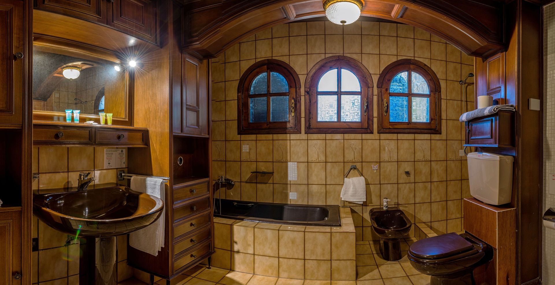 Georgalas Sun Beach Villa hotel comfort double sv kupatilo.jpg