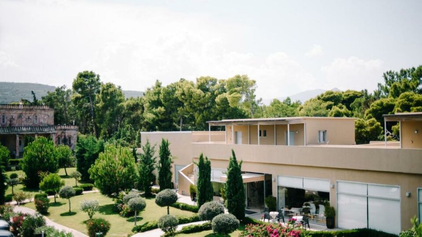 Sikyon Coast Resort Hotel-Hotelski kompleks.jpg