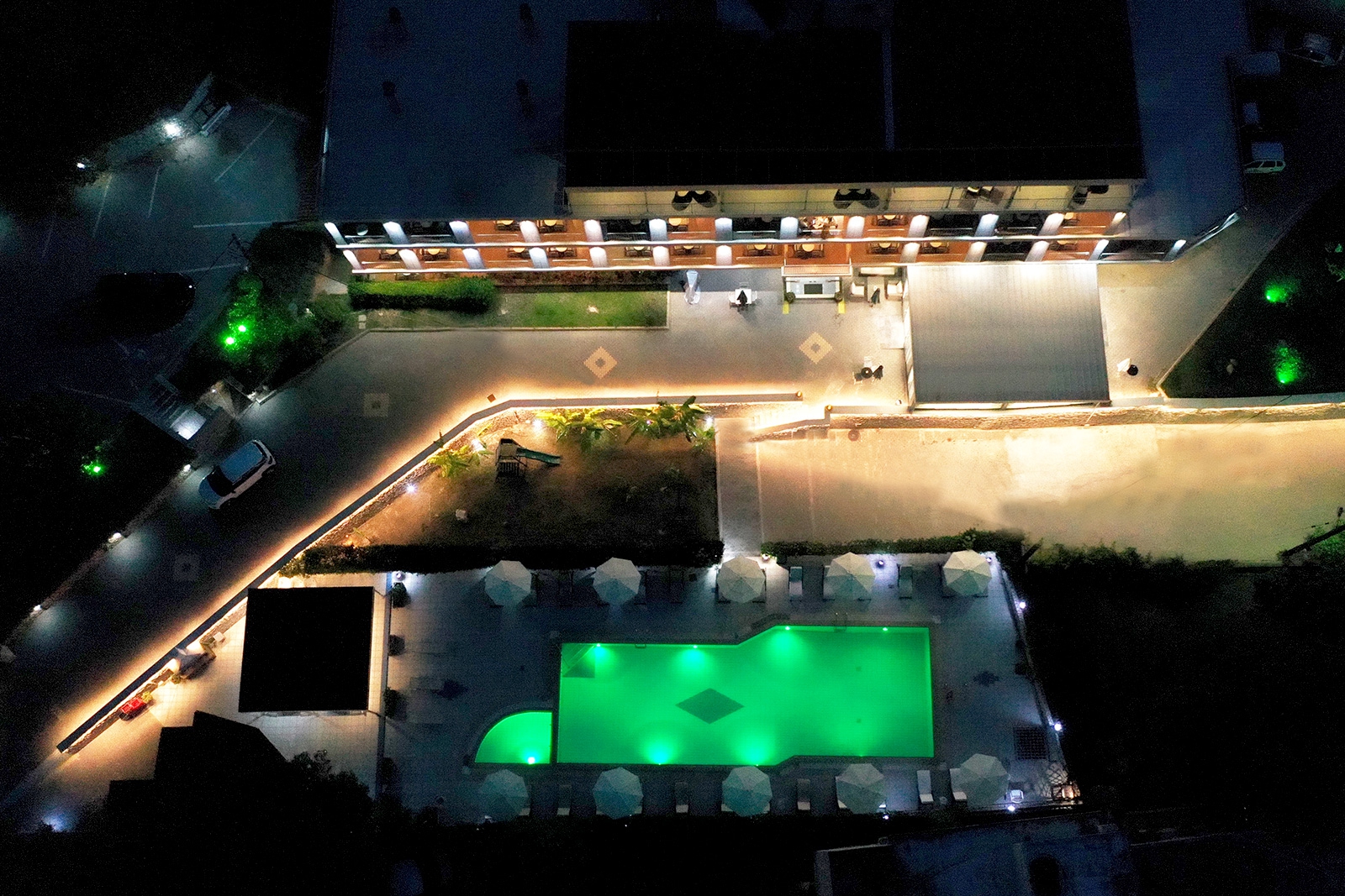 Apollon Hotel-Nocni izgled.jpg